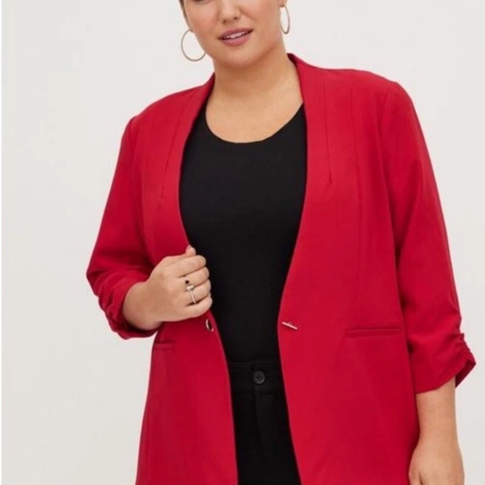 Torrid NWT 3x Red Blazer with Structured Silhouette and 3/4 Sleeves